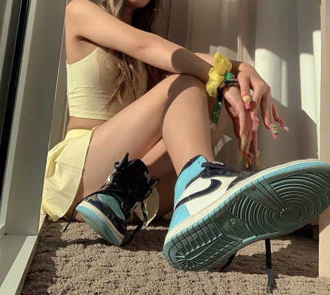 Header of sneakerforeplay