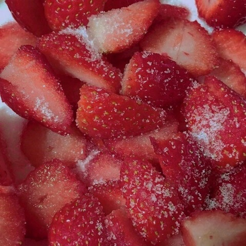 Header of strawberrykreamx